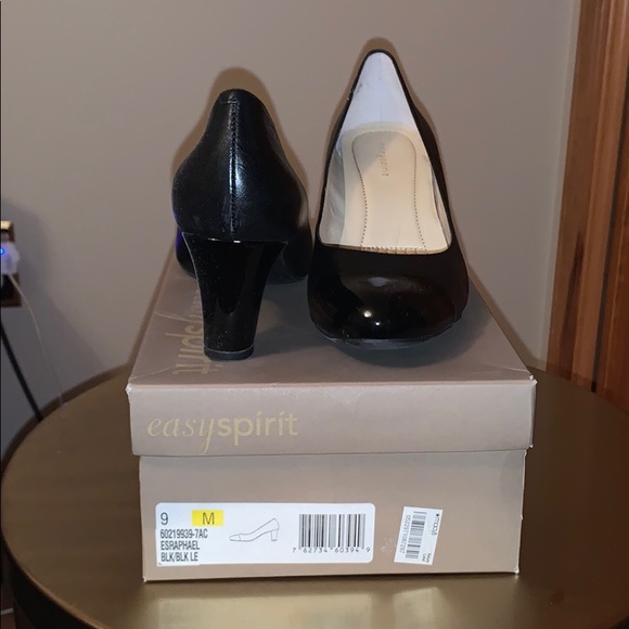 easy spirit raphael leather pumps
